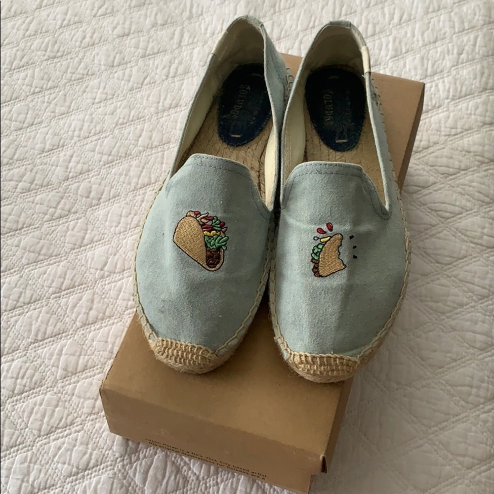 SALUDOS SANDALS
